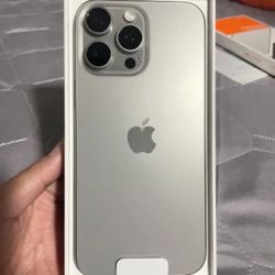 iPhone 15 Pro Max