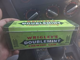Wrigleys double mint vintage tin