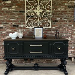 Beautiful Buffet Table/ Entry Table 