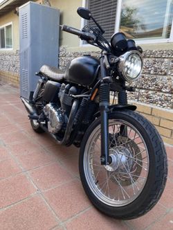 2012 Triumph Bonneville T100