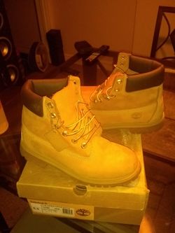 Timberline Boots size 6.5