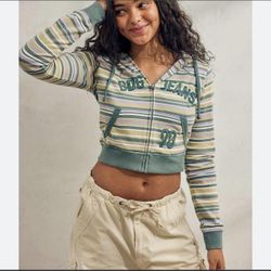 BDG Applique Stripe Zip-Up Hoodie from Urban Outfitters XS  The BDG Applique Stripe Zip-Up Hoodie from Urban Outfitters in XS size is a stylish sweate
