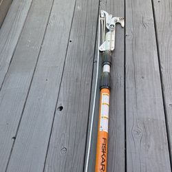 Fishers pole saw almost knew Fiskares pole saw almost knew