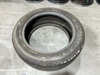 (1) ONLY ONE TIRE - YOKOHAMA TIRE ALL SEASON 235/55/19 97% 235/55R19