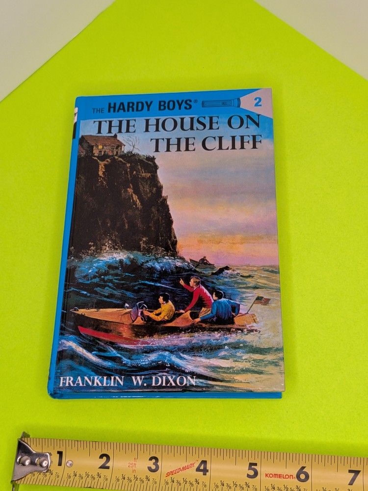 The Hardy Boys #2 - The House on the Cliff - 1995 - Gloss Flashlight Ed