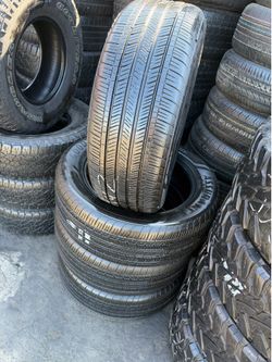 255/55/R20 marca GOODYEAR las 4 llantas usadas instaladas y balanceadas