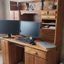 Solid Oak Desk and Hutch 