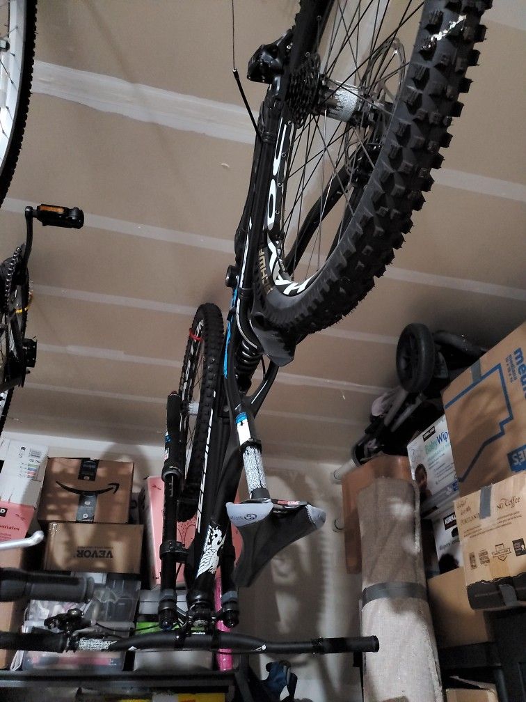 2016 LaPierre DH Team, Size S, Brand New