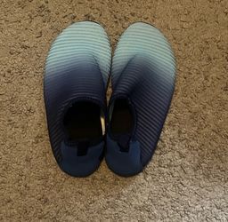 Swim shoes