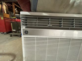 Giant AC