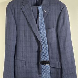 Mens wool suit + new tie XXL size 48R