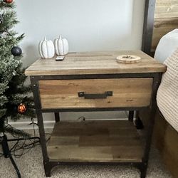2 Matching Side Tables