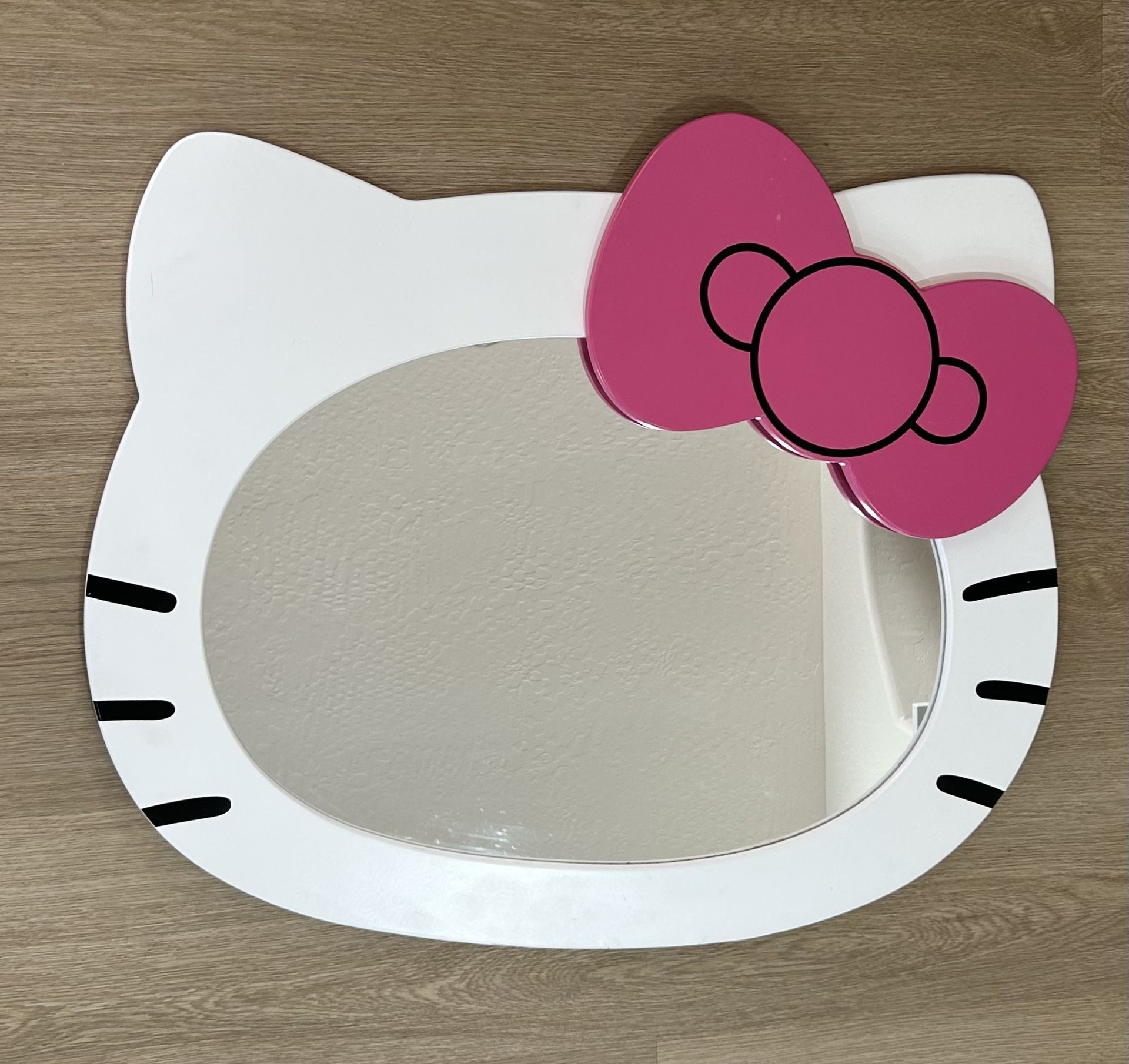 Hello Kitty Mirror