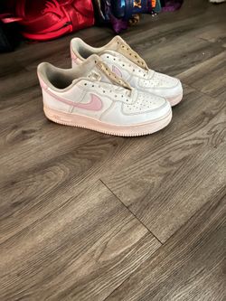 pink AF1