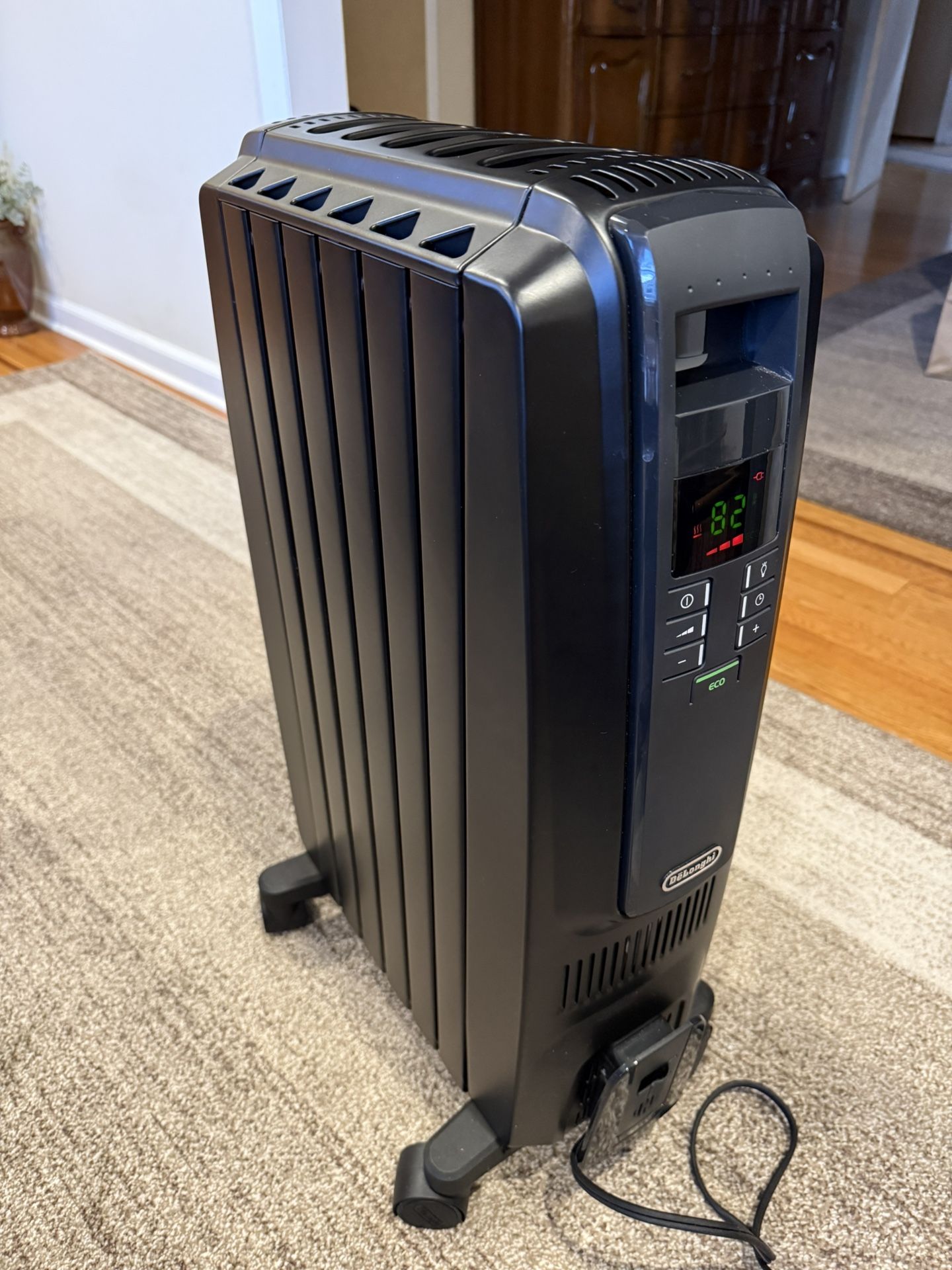 DeLonghi Dragon Digital Oil Filled Radiator Heater, 1500W