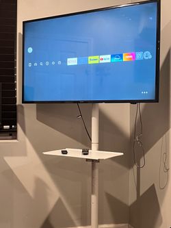 Samsung 48" TV With Rolling Stand