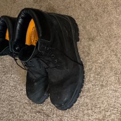 Timbos Size 10 Men 15$