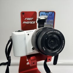 Sony Alpha a5000 Mirrorless Digital Camera with 16-50mm Lens White