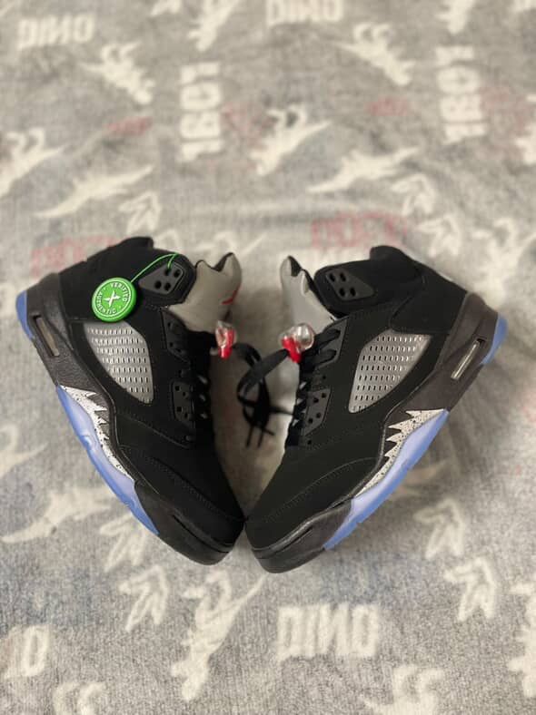 Jordan 5 Black Metallic