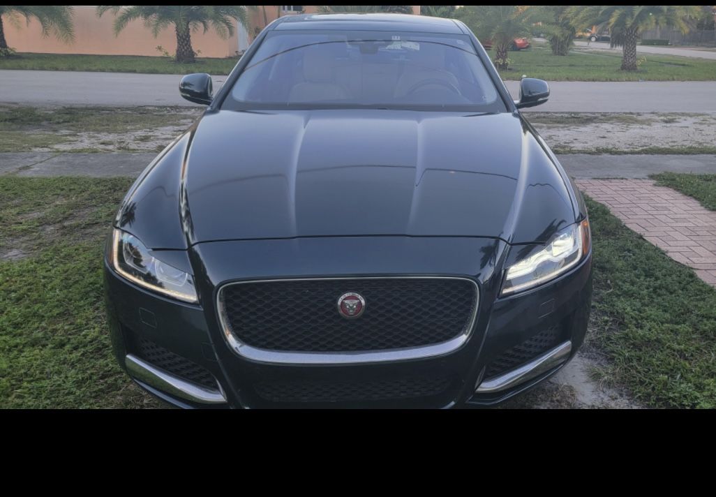 2016 Jaguar XF