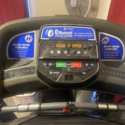 I’m Selling My Horizon Fitness Treadmill 