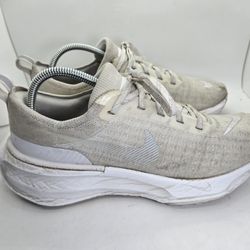 Nike ZoomX Invincible Run Flyknit 3 Shoes Mens 9 White Photon Dust Road Sneakers