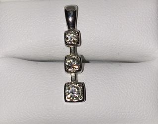 Pendant with 3 Crystals, Very Beautiful
