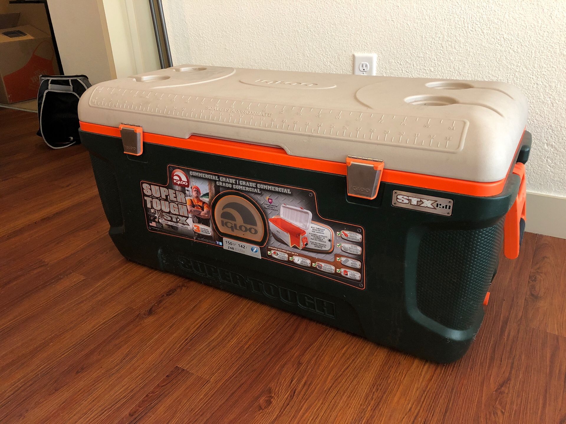 Igloo 150 qt Super Tough STX cooler