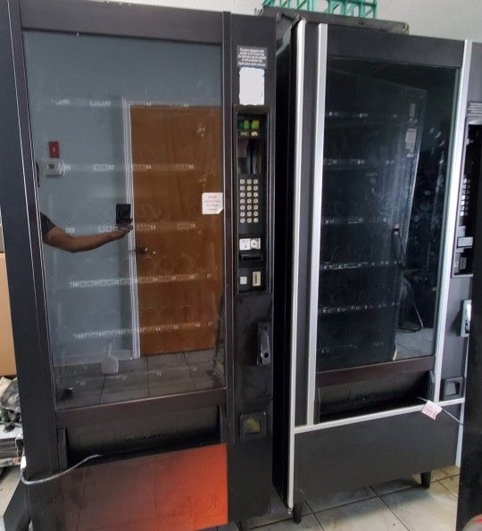 Crane 173 Snack Vending Machines
