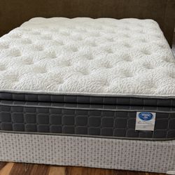 USED QUEEN SIZE PILLOWTOP MATTRESS WITH BOX SPRING DELIVERY 🚚 AVAILABLE 