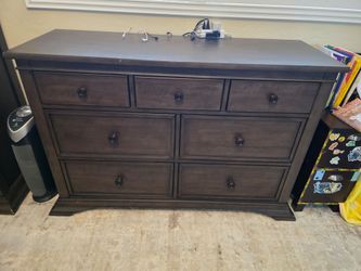 Bassett Baby Emerson 7 Drawer Dresser, Nursery