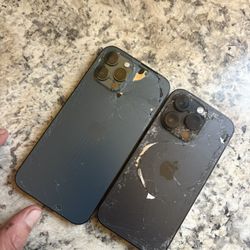 2 iPhones  Dead Batteries 🪫 Cracked Backs 