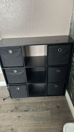 Cube stand