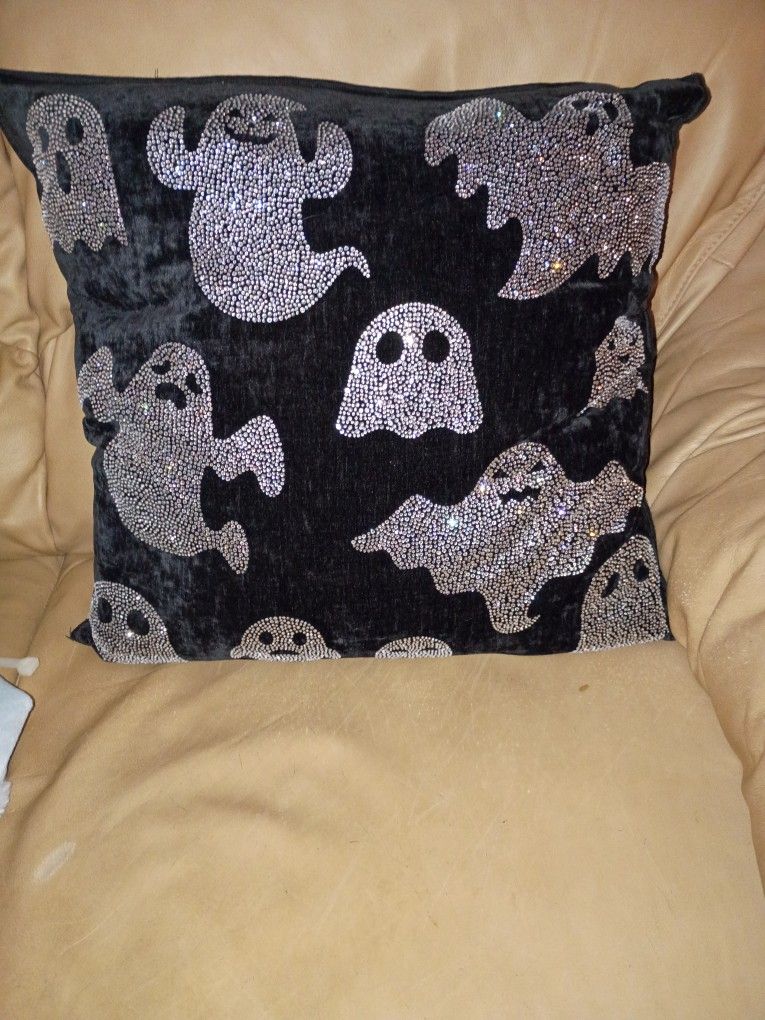 Velvet Ghost Pillow Feather Stuffing