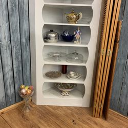 Wood Corner Shelf 