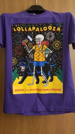 LOLLAPALOOZA adult small t-shirt