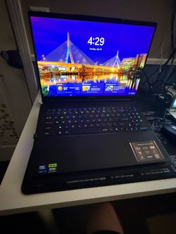 MSI Stealth 16 AI A2HW - 240HZ - Ultra 9 285H - RTX 5070 - 32GB Ram - 1TB SSD! LIKE NEW!