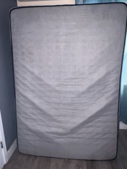 Full bed with mattress
