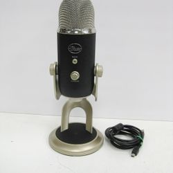 Blue Yeti Pro USB + XLR Condenser Microphone Mic