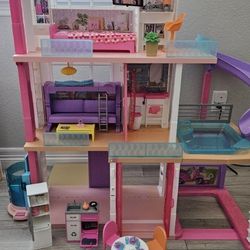 Barbie Dreamhouse and 18 Barbie Sets plus Barbie Dolls/accessories 