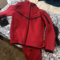 Nike Tech Medium 