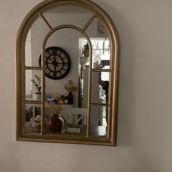 Mirror 39 H 29 W