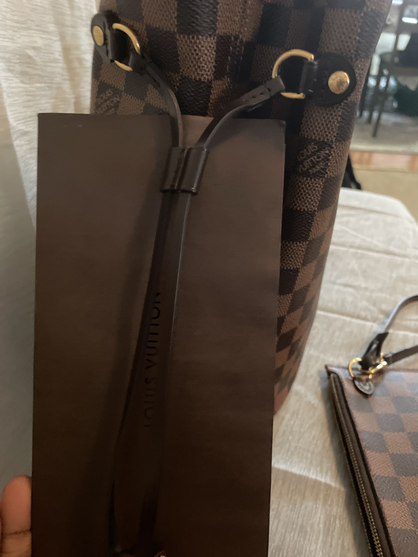 Authentic Louis Vuitton Neverfull MM for Sale in Reno, NV - OfferUp