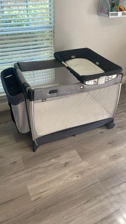Pack-n-Play | Playard + changing Table