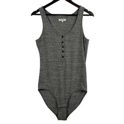 MADEWELL WOMEN'S HEATHER GRAY SLEEVELESS INDIE HENLEY SOFT BODYSUIT -L-