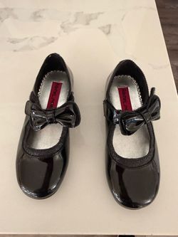 Girl shoes size 6