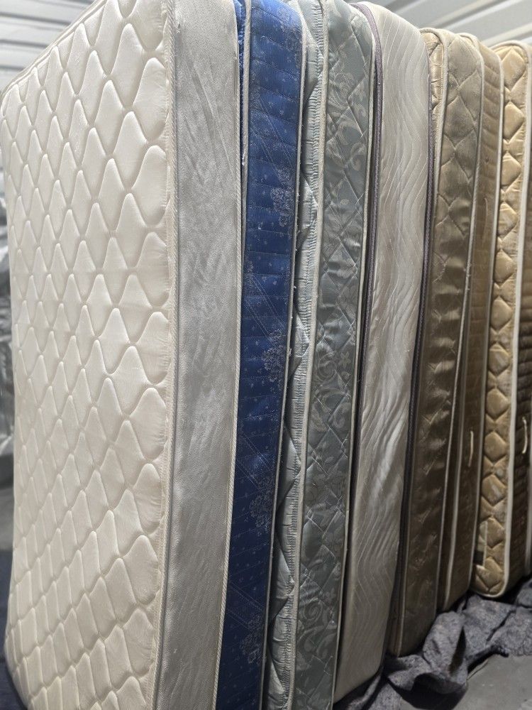 Twin Mattress - Please read description