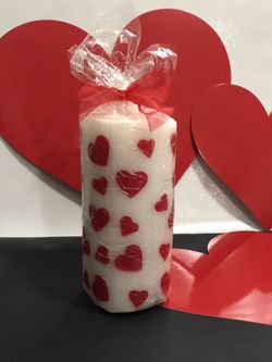 White Pillar Candle W/Red Hearts 