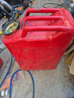5 gallon metal gas can