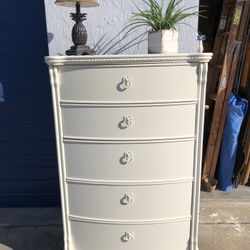 Dresser-5 Drawer